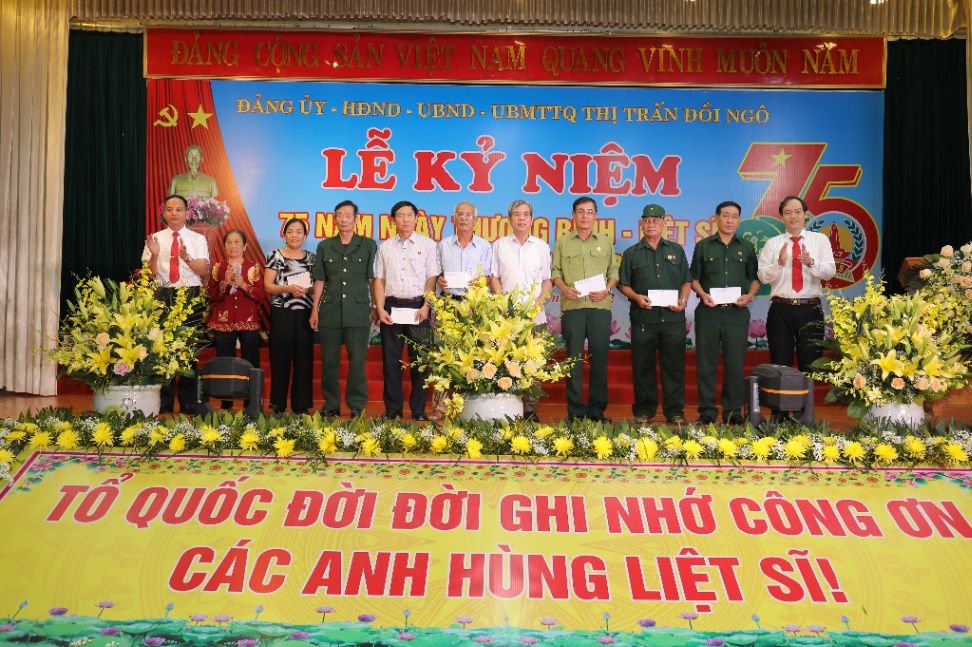 Đảng ủy, HĐND, UBND, UBMTTQ thị trấn Đồi Ngô tổ chức Lễ Kỷ niệm 75 năm ngày thương binh Liệt sỹ...